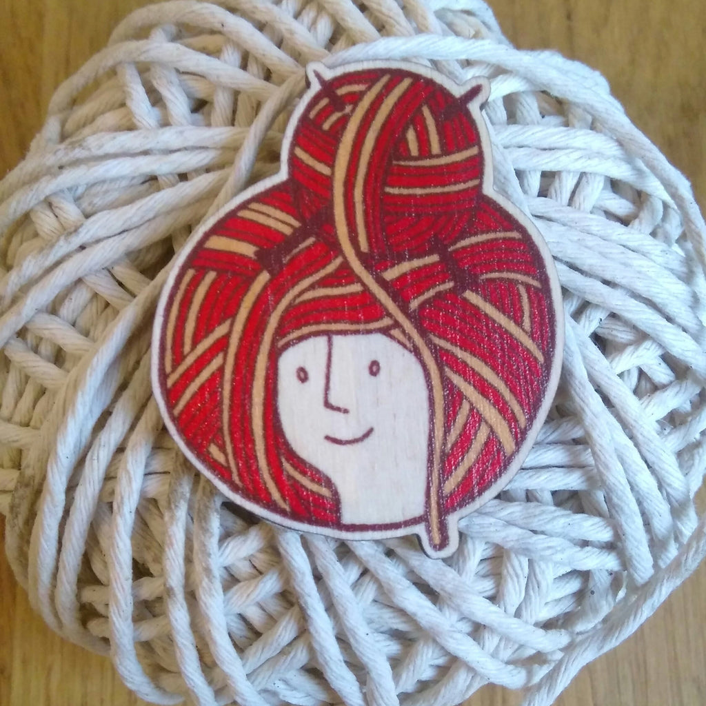 JEWELLERY: Small Stories: Woolly Wooden Brooch (Red)